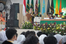  Ribuan Mahasiswa Baru UIN RIL Dikukuhkan
