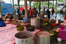 Pemkab Mesuji Dirikan Dapur Umum untuk 1.800 Jiwa Terdampak Banjir 