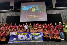 Siswa Kelas XI Plus SMA Al Kautsar Field Trip ke 3 Negara