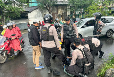 Preman yang Acungkan Sajam di Cengkareng Ternyata Mabok Miras, Polisi Masih Selidiki Motif