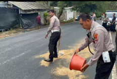 Solar Tumpah di Jalan Sukadanaham, Ibu-ibu Pengendara Motor Tergelincir Masuk Kolong Mobil 