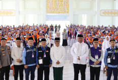 Ketua DPRD Lampung Tengah Hadiri Pelepasan JCH Kloter 30