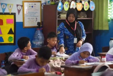 Asyik! Tunjangan Guru dan Dosen Naik Jadi Rp274,7 T