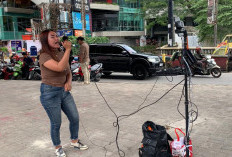 Live Ngamen TikTok di Pinggir Jalan, Streamer di Bandar Lampung Bisa Kantongi Puluhan Juta Per Bulan