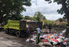 Mobil Pengangkut Rusak, Sampah Membeludak