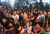 Ditemani Berbagai Tokoh, RMD Berbaur dengan Penonton saat Nobar Indonesia vs Guinea