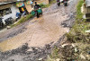 Jalan Baradatu-Banjit Waykanan Rusak Parah, Warga Desak Perbaikan 