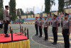 Kapolres Tanggamus Lampung Pimpin Upacara Kenaikan Pangkat 20 Personel