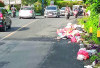 Tumpukan Sampah Berserakan di Jalan