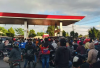  Krisis BBM di Jember Picu Perkelahian Warga saat Antre di SPBU 