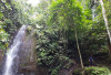 Bertualang Sambil Healing ke Air Terjun Batu Putu 